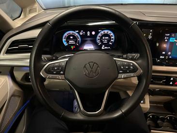 Volkswagen Multivan California — photo 23