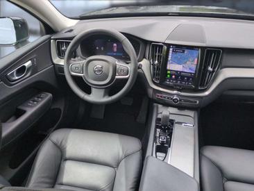 Volvo XC60 B4 Core — photo 6