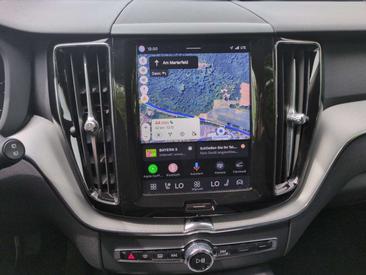 Volvo XC60 B4 Core — photo 14