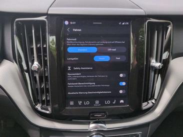 Volvo XC60 B4 Core — photo 21