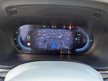 Volvo XC60 T6 Recharge Core — photo 33