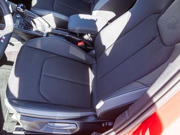 Audi A1 S Line 40 TFSI — photo 9
