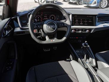 Audi A1 S Line 40 TFSI — photo 17