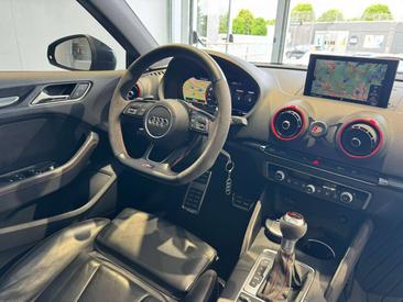 Audi RS3 — photo 10