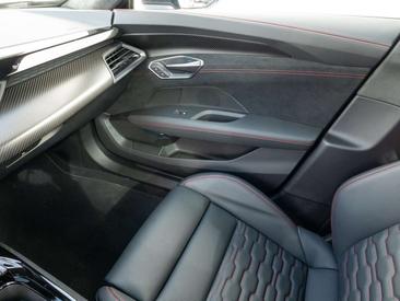 Audi RSe-tron GT Performance — photo 12
