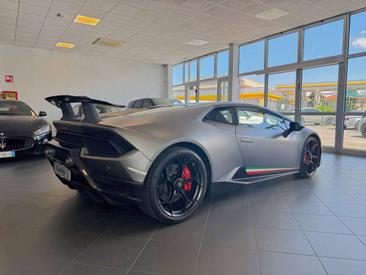 Lamborghini Huracán Performante — photo 6
