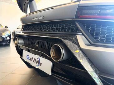 Lamborghini Huracán Performante — photo 8