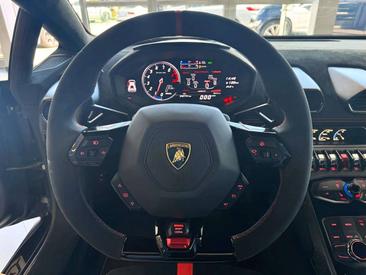 Lamborghini Huracán Performante — photo 11