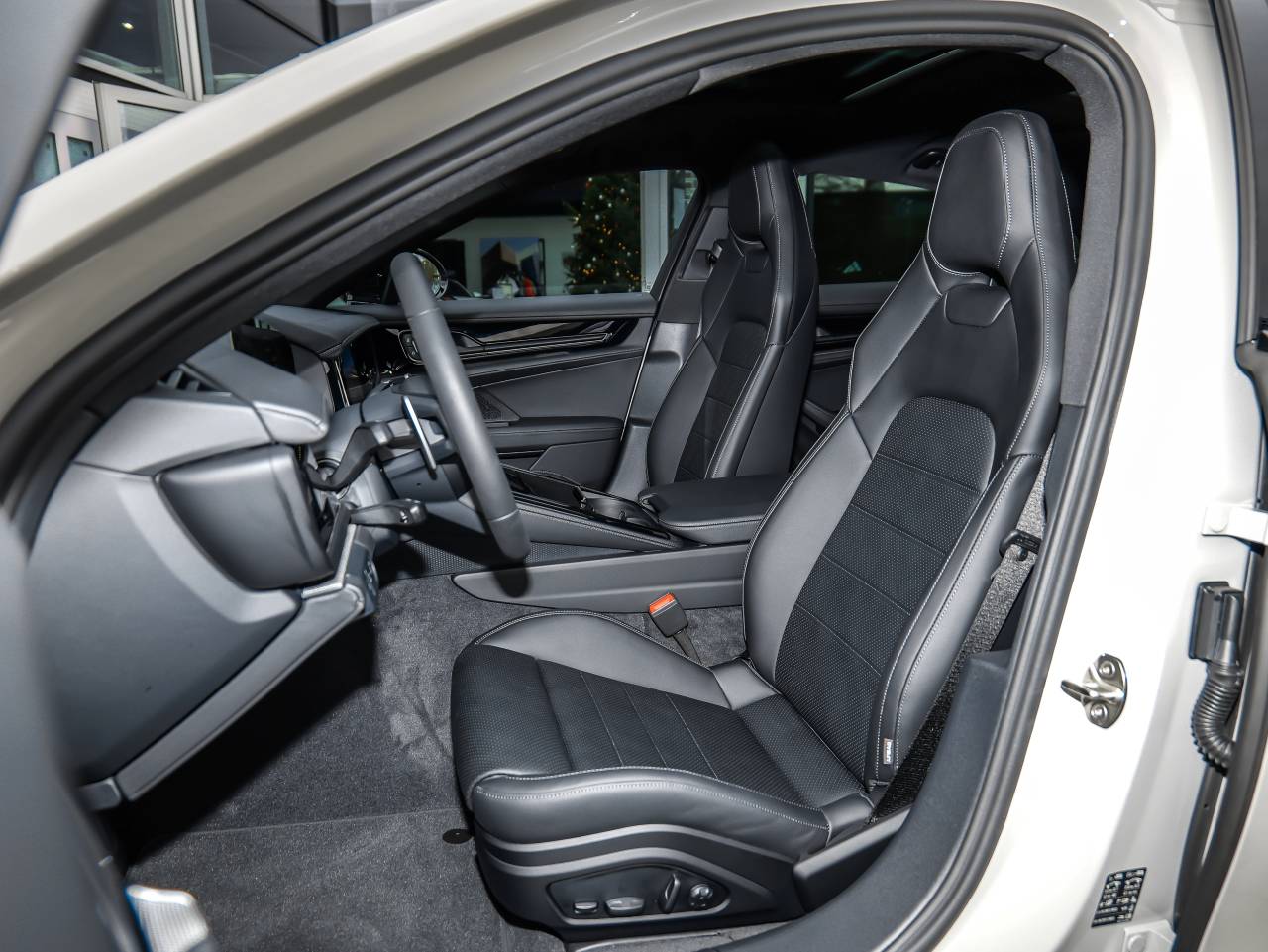 Porsche Panamera III 4 E-Hybrid - 2025 - Joinsteer - #14