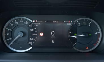 Land Rover Discovery R-DYNAMIC SE D250 — photo 21