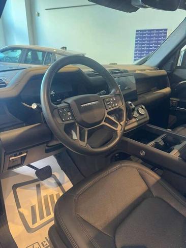 Land Rover Defender D200 — photo 11