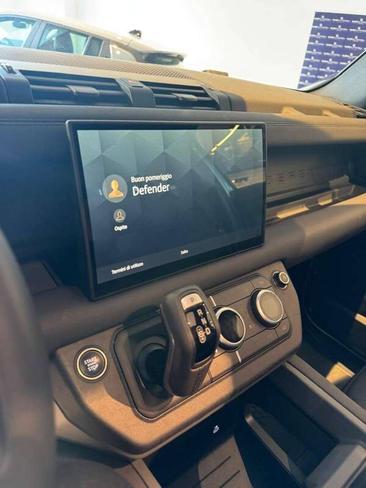 Land Rover Defender D200 — photo 15