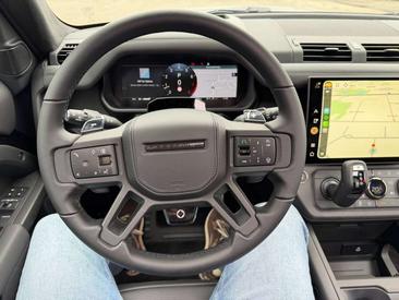 Land Rover Defender 110 Black Edition 4.4 V8 MHEV P635 — photo 20