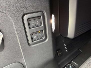 Land Rover Defender 110 Black Edition 4.4 V8 MHEV P635 — photo 31