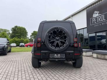 Land Rover Defender 110 Black Edition 4.4 V8 MHEV P635 — photo 35
