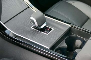 Land Rover Range Rover Velar Dynamic SE AWD Auto. 26MY D200 — photo 17