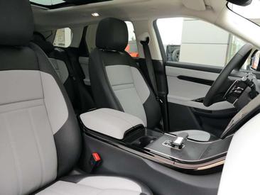 Land Rover Range Rover Evoque P300e Dynamic SE AWD Auto 24MY Noir — photo 6
