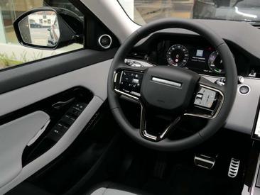 Land Rover Range Rover Evoque P300e Dynamic SE AWD Auto 24MY Noir — photo 15