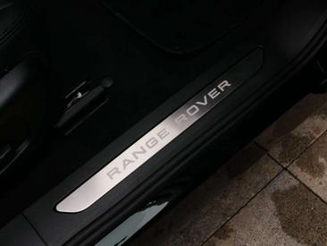 Land Rover Range Rover Evoque P300e Dynamic SE AWD Auto 24MY Noir — photo 26