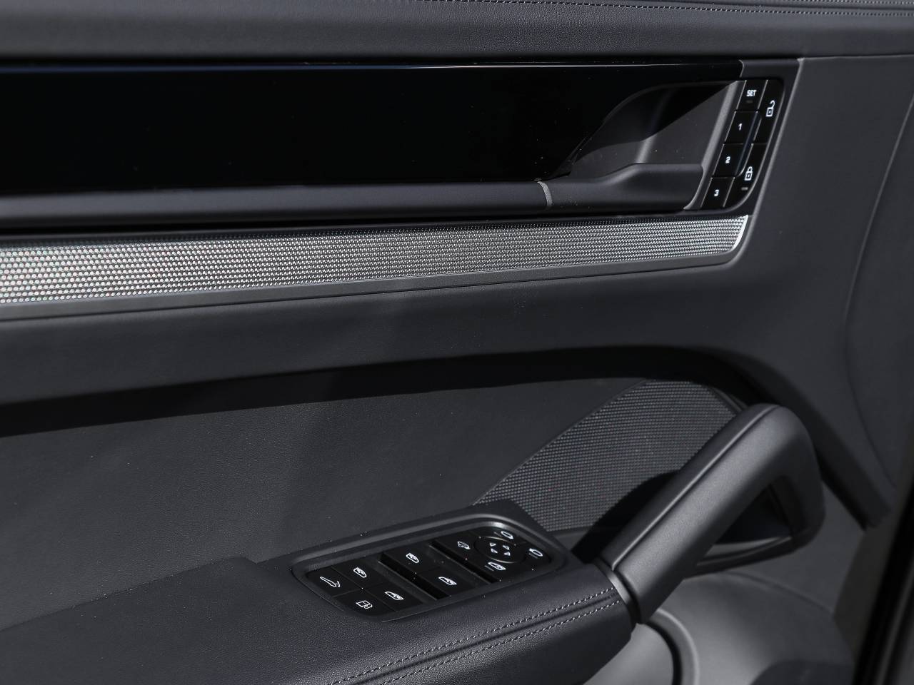 Porsche Cayenne III ph2 E-Hybrid - 2025 - Joinsteer - #26