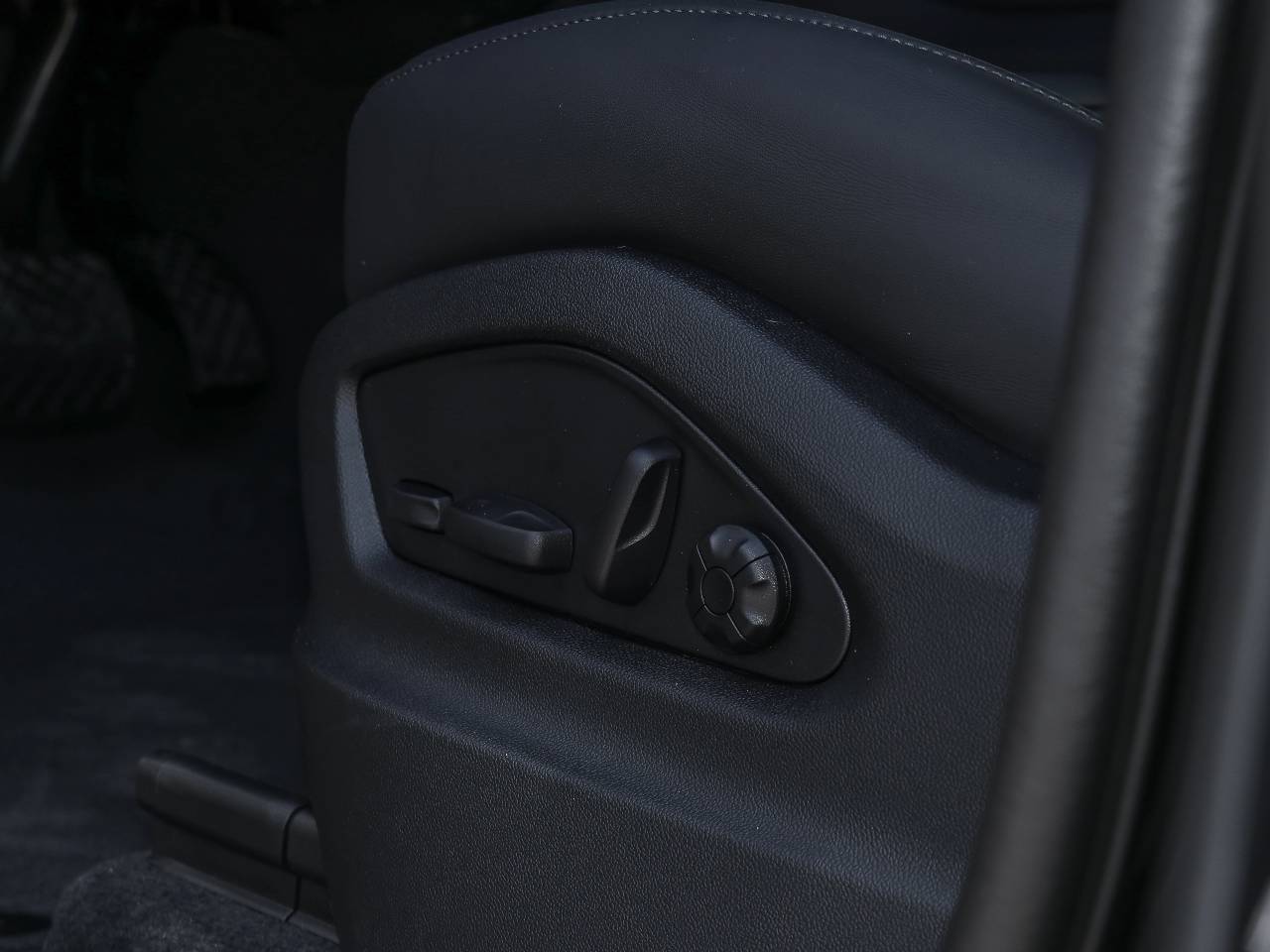 Porsche Cayenne III ph2 E-Hybrid - 2025 - Joinsteer - #28