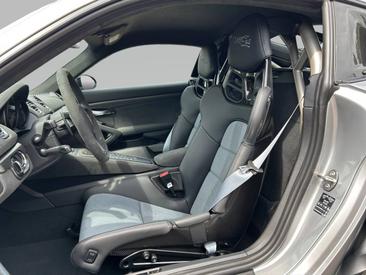 Porsche 718 type 982 Cayman GT4 RS — photo 16