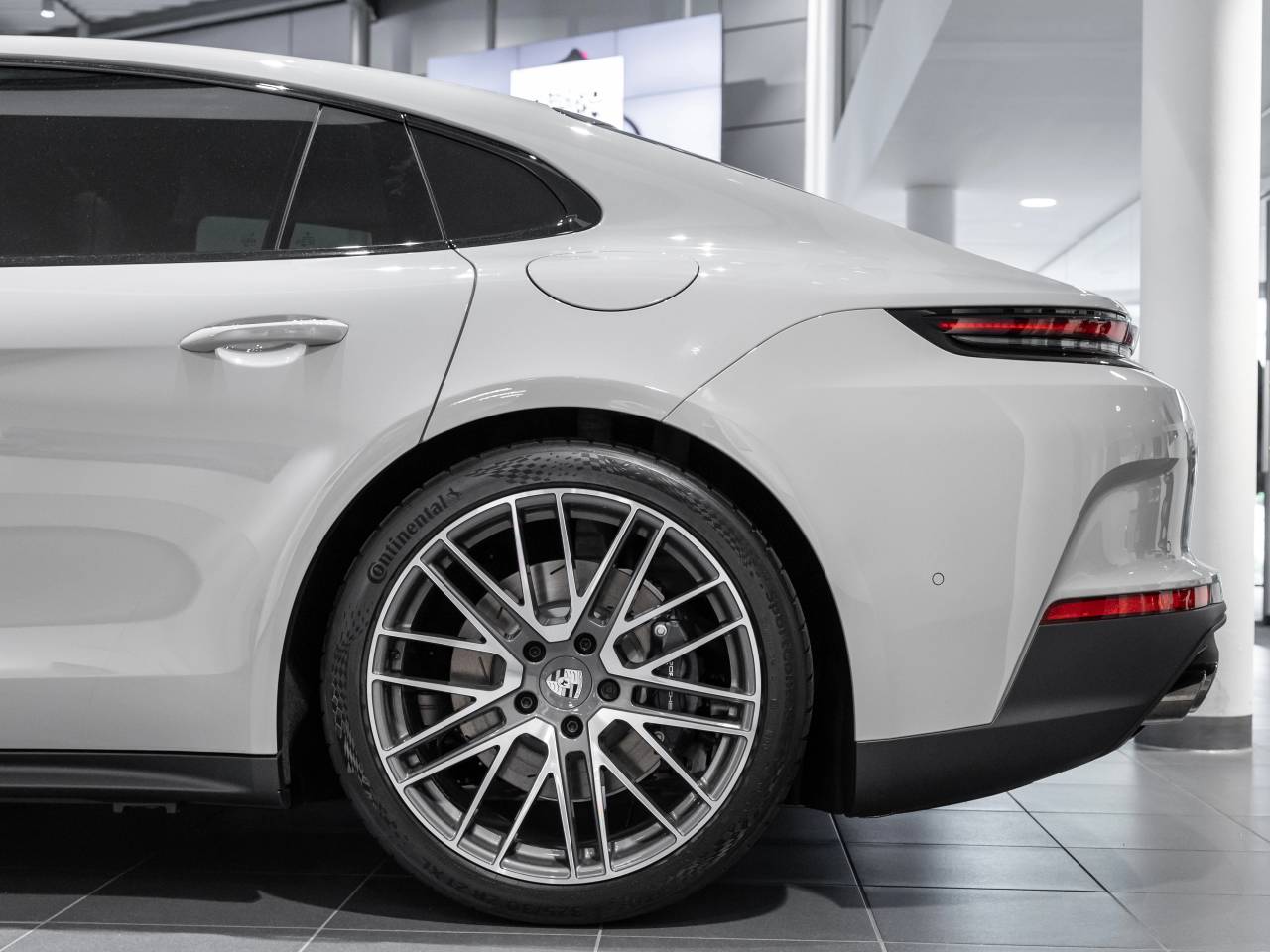 Porsche Panamera III 4 E-Hybrid - 2025 - Joinsteer - #10