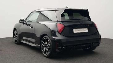Mini Cooper SE JCW — photo 9