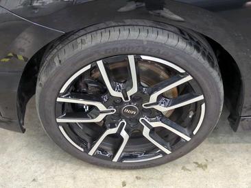 Mini Cooper SE JCW — photo 16