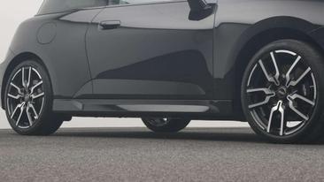 Mini Cooper SE JCW — photo 34