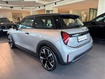 Mini Hatch Favoured Cooper — photo 2