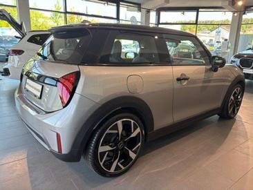 Mini Hatch Favoured Cooper — photo 6