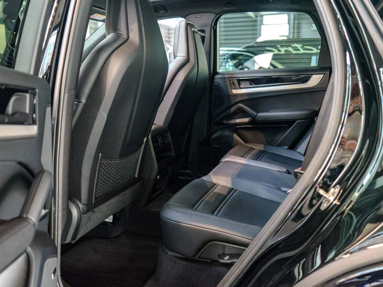 Porsche Cayenne III ph2 S E-Hybrid - 2024 - Joinsteer - #29