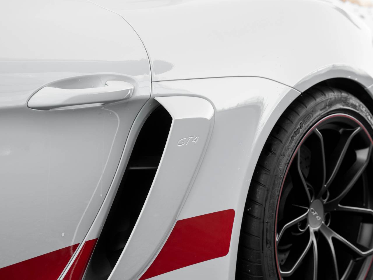 Porsche 718 type 982 Cayman GT4 - 2020 - Joinsteer - #13