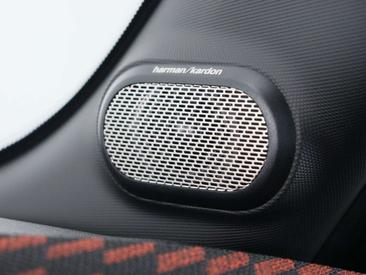 Mini Cooper JCW — photo 10