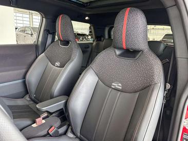 Mini Cooper SE JCW — photo 8