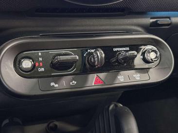 Mini Cooper SE JCW — photo 14