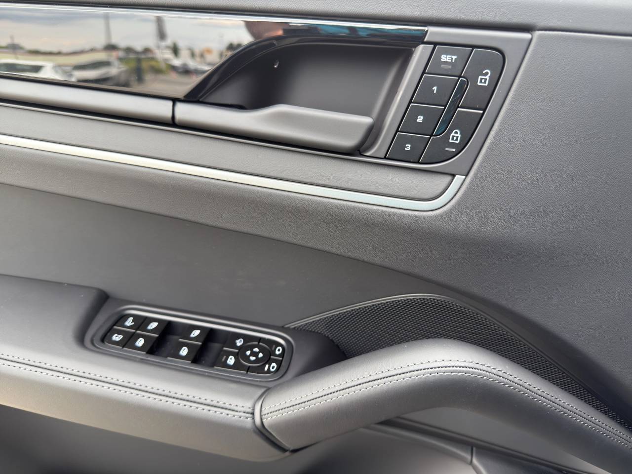 Porsche Cayenne III ph2 S E-Hybrid Coupé - 2025 - Joinsteer - #16