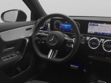 Mercedes Classe A 200 AMG Line — photo 17