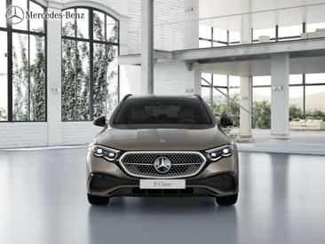 Mercedes Classe E 220 Night Edition — photo 6