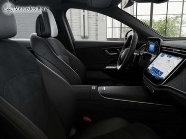 Mercedes Classe E 220 Night Edition — photo 9