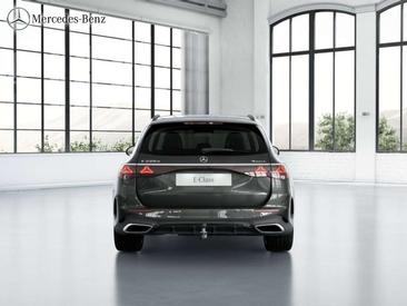 Mercedes Classe E Break 220 Night Edition — photo 4