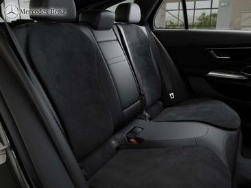 Mercedes Classe E Break 220 Night Edition — photo 10