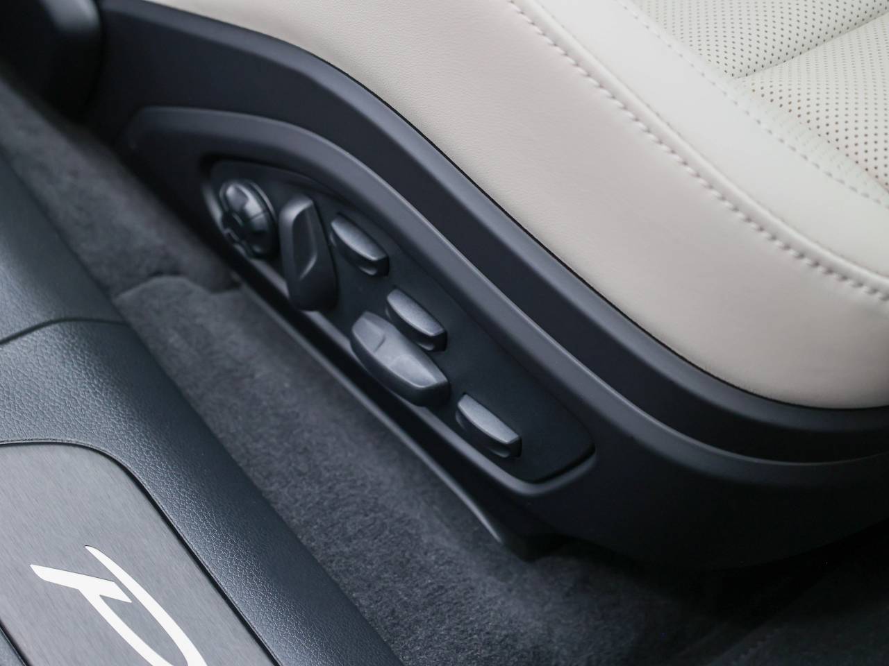 Porsche Panamera III 4 E-Hybrid - 2025 - Joinsteer - #18