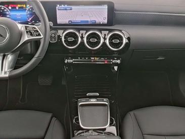 Mercedes CLA 200 — photo 7