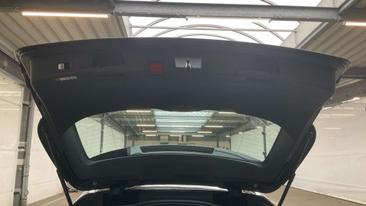 Mercedes Classe C 300 — photo 17
