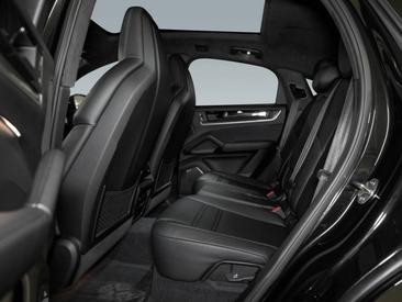 Porsche Cayenne III S Coupé — photo 16