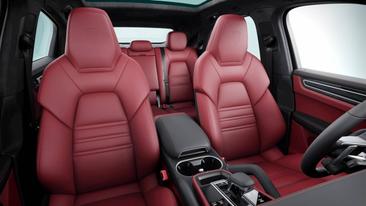 Porsche Cayenne III GTS Coupé — photo 7