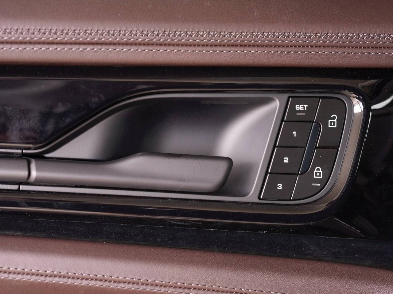 Porsche Panamera III 4S E-Hybrid - 2025 - Joinsteer - #37