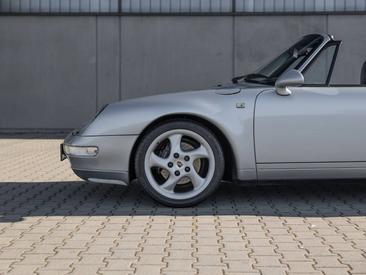 Porsche 993 Carrera Cabriolet — photo 6